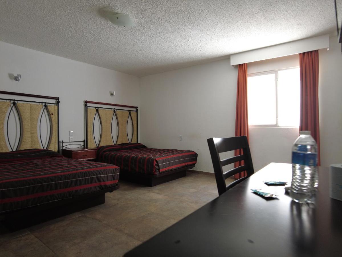 Hotel O Puente San Juan del Río Zewnętrze zdjęcie